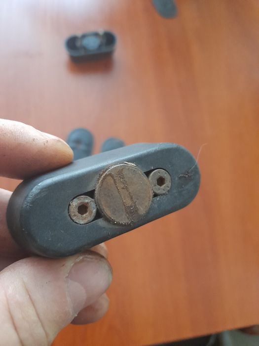 Магніти задніх дверей. Спрінтер. Лт 28-46.