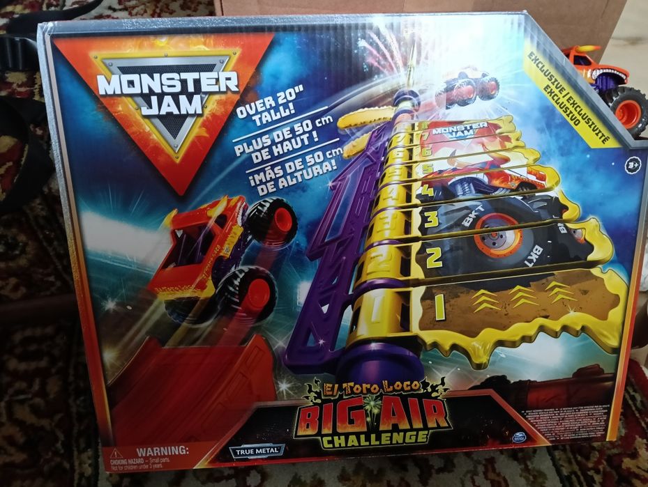 Playset Monster Jam El Toro Loco Big Air Challenge 1:64 - Spin Master