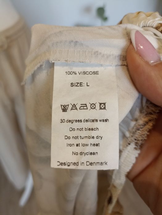 Bluzka w liście roz.M/L Allweek