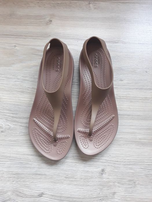 Crocs japonki Serena Flip W7