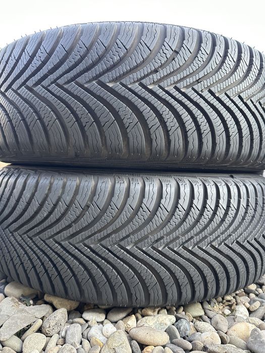 205/60/16 Michelin Alpin 5