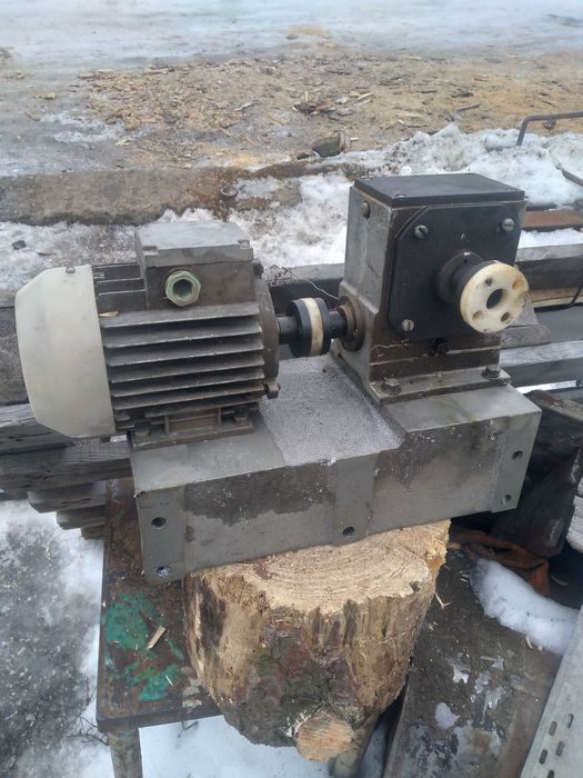 Электродвигатель+ редуктор( 0.37квт, 1:60)