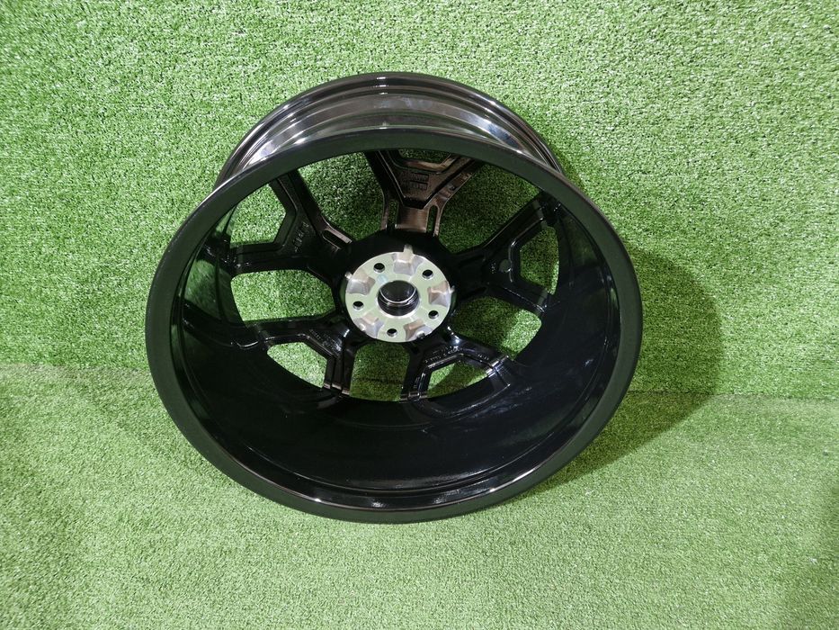 диски R20 5 x 112 CB57,1 Volkswagen Tiguan II Audi Q3 DV16