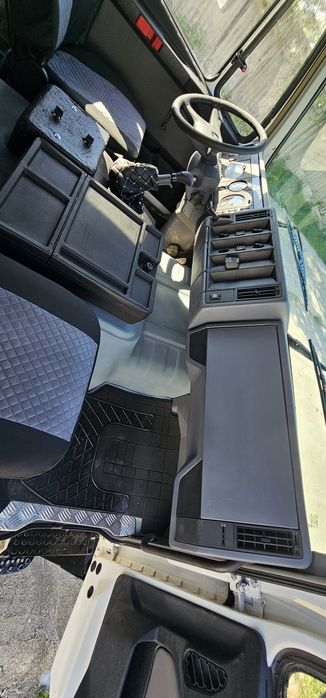 Молоковоз водовоз Mercedes-Benz 1834 LS