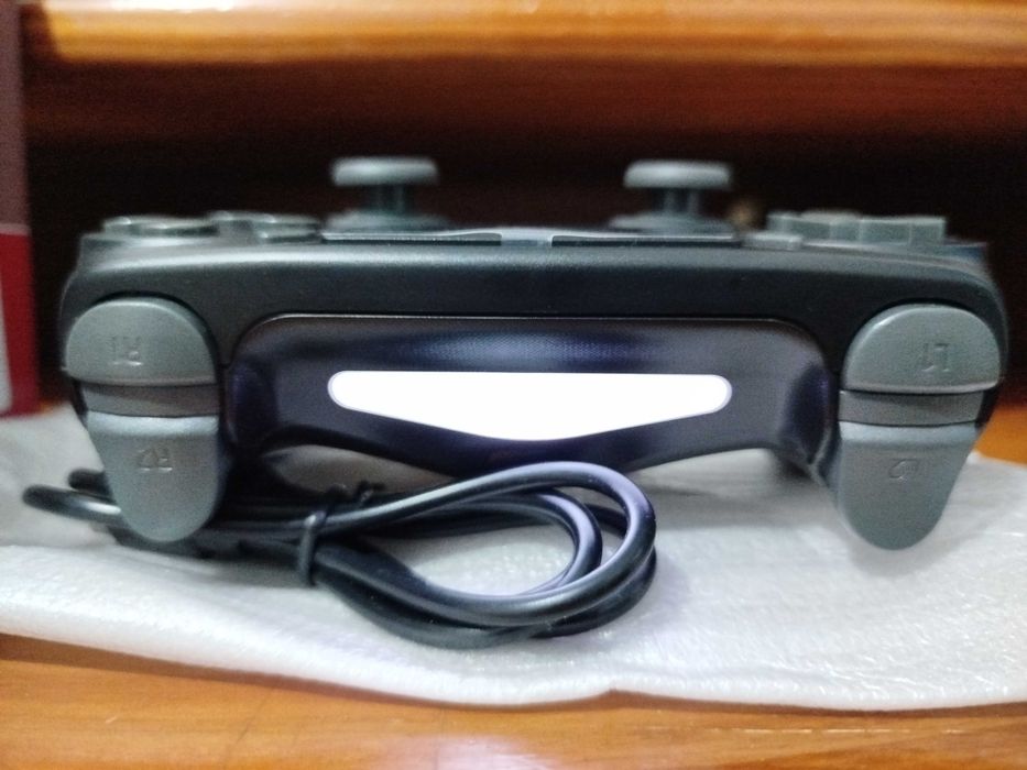 Comando NOVO PS4, PS3 e PC sem fios wireless Bluetooth, cabo incluído