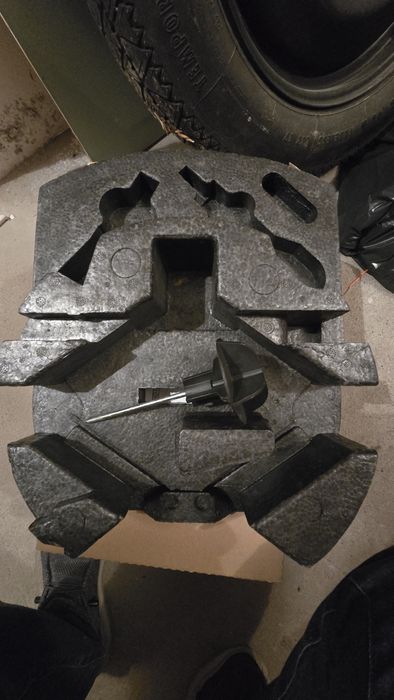 Koło dojazdowe Ford 16"