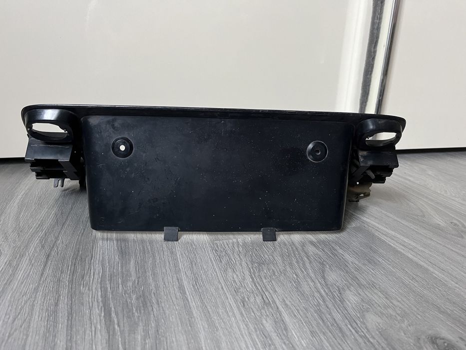 Пластик навколо спідометра Opel Kadett E