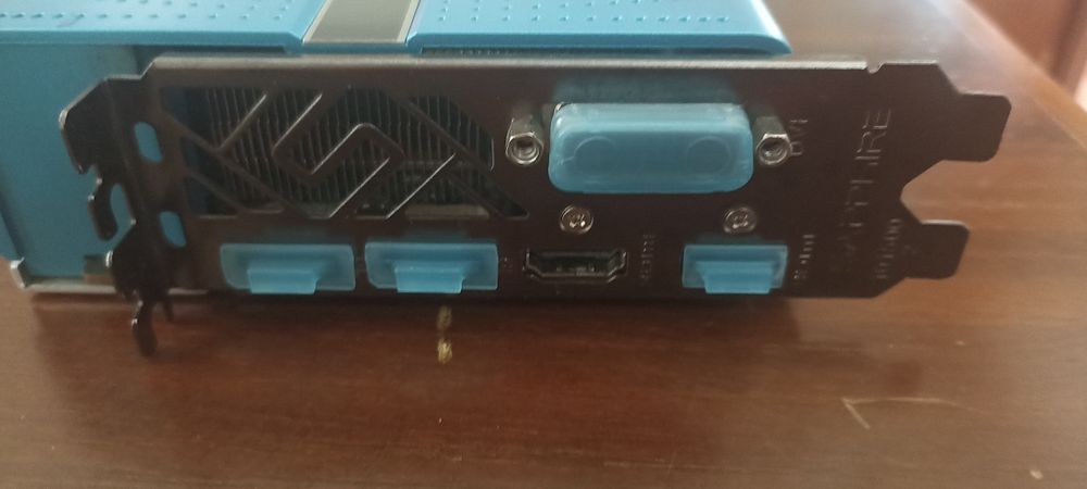 Gráfica Sapphire Nitro+ Radeon RX 580 8GB