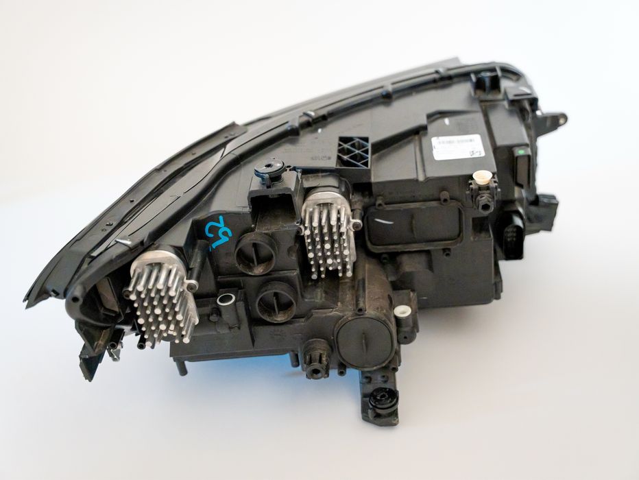 Lampa przednia LED Matrix IQ.Light / Full LED Matrix do VW Tiguan 2024
