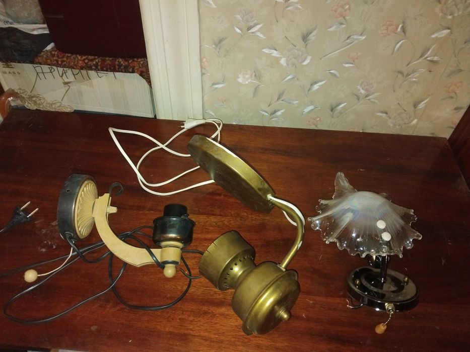 Продам плафоны,лампы, бра
