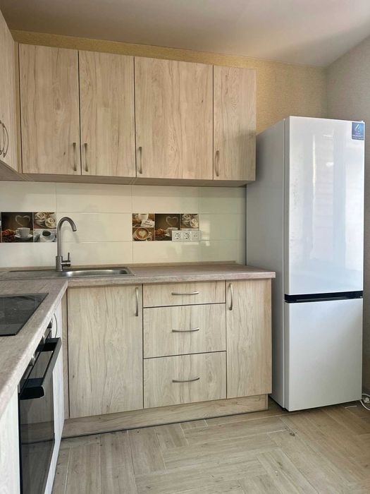 Квартира з сучасним ремонтом Хлібодарське/Авангард