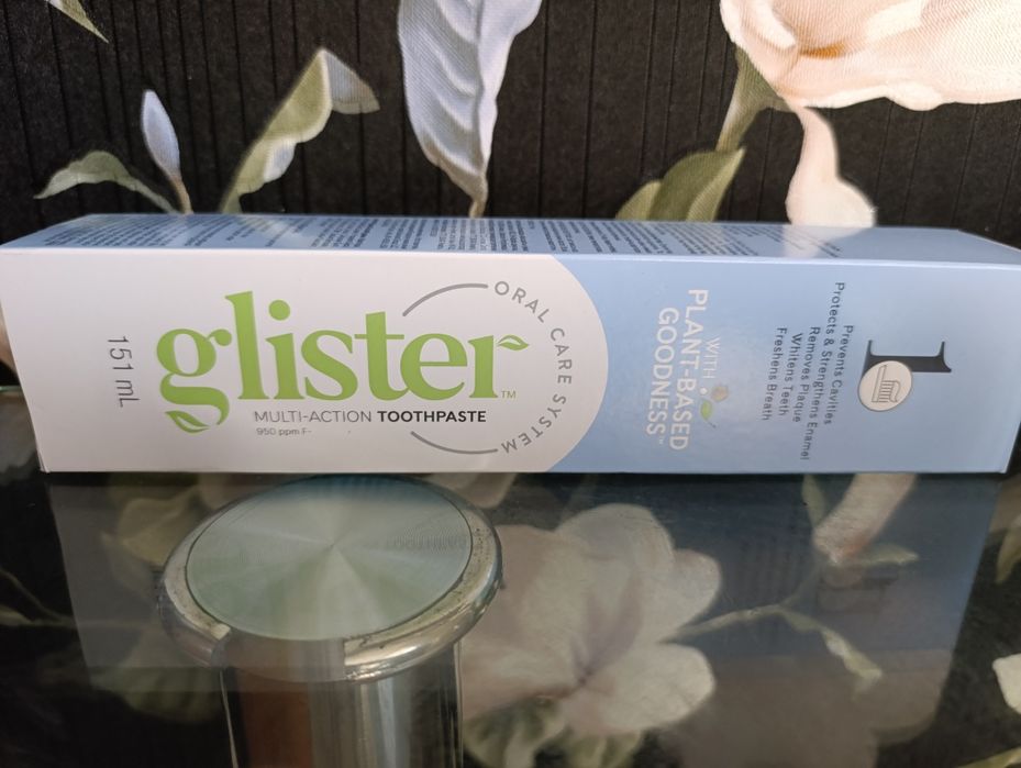 Зубна паста від Amway