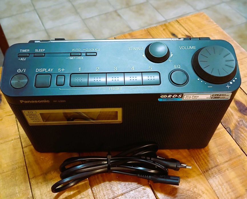 Rádio Panasonic Modelo RF-U300