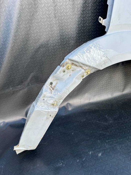 Крило переднє праве Mercedes-Benz Sprinter 2006-2013