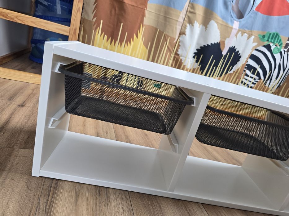 Szafka ścienna serii Trofast Ikea