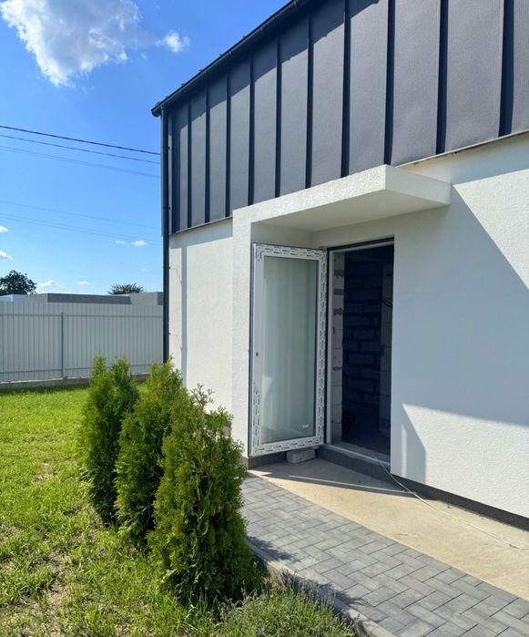 Продам сучасний стильний будинок від забудовника