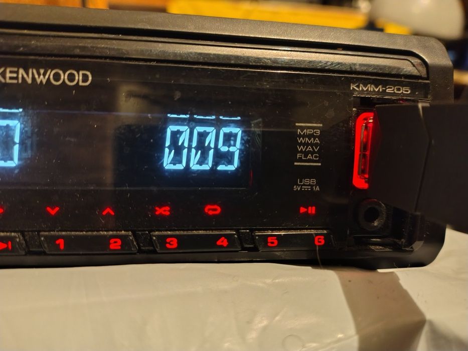 Sprzedam radioodtwarzacz Kenwood KMM-205