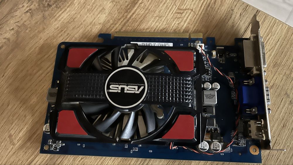 Продам відеокарту АСУС