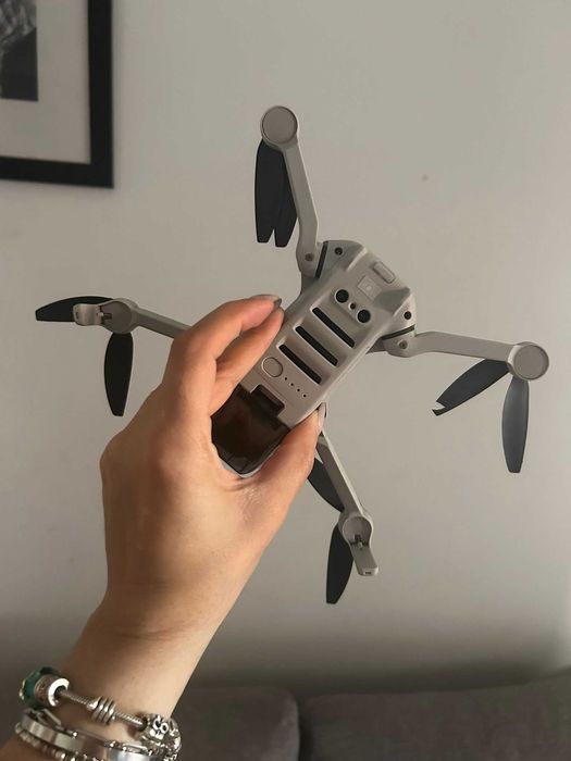 Drone Dji mini 2 se + comando + bateria