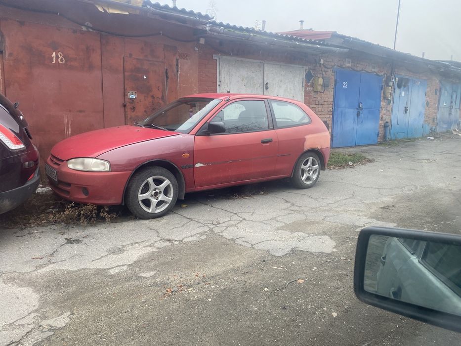 Мітсубісі кольт Mitsubishi Colt