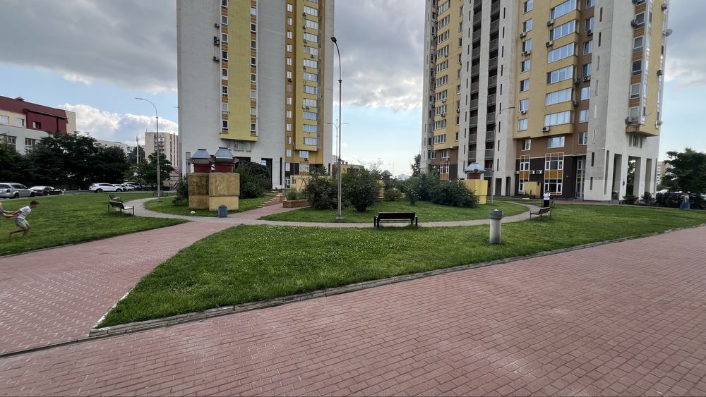 Продаж приміщення на Лобановського.Севастопольська площа.