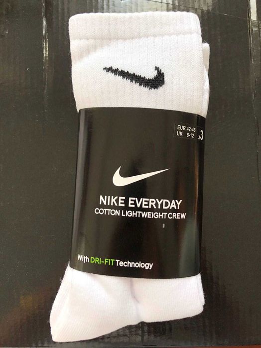 Skarpetki Nike 6-pak: 6 par białych, krótkie, rozmiar M.