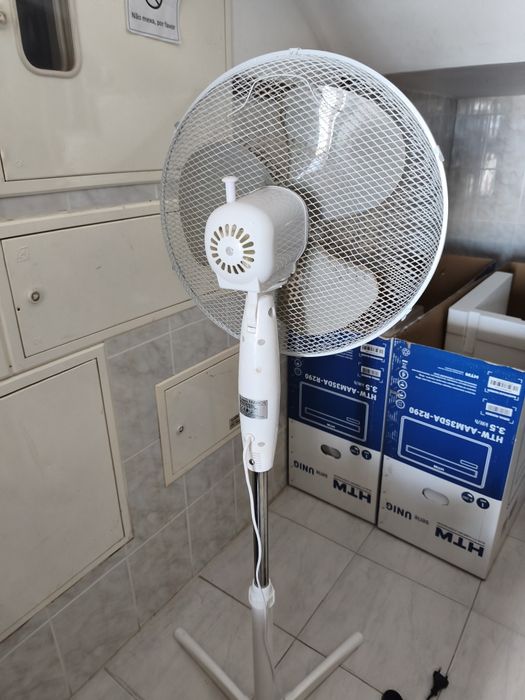 Ventoinha de pé Niaros 45w