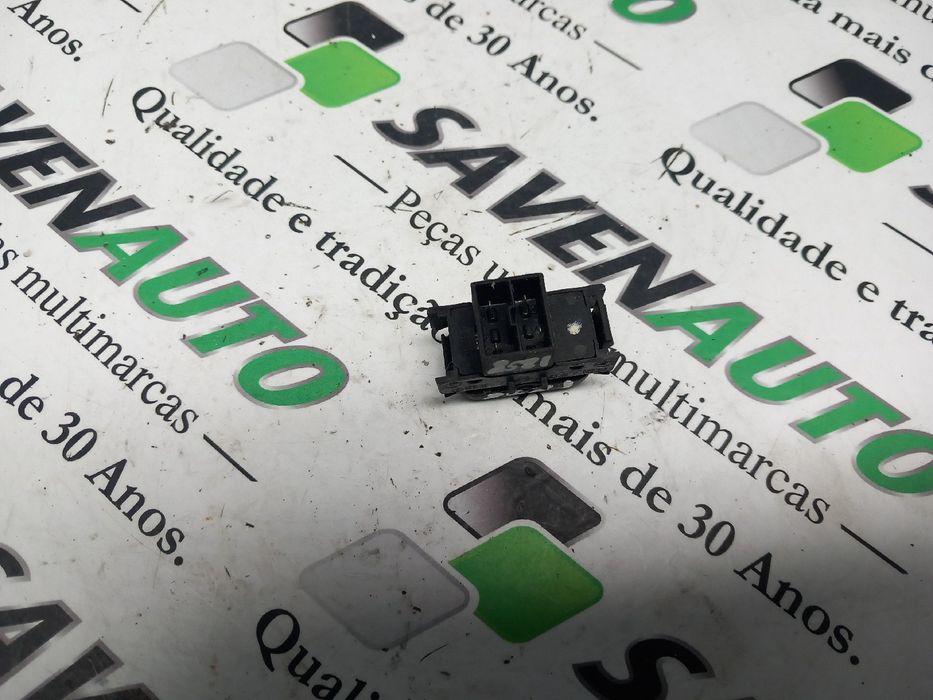 Comando / botão / interruptor vidros trás esquerdo MERCEDES-BENZ Class