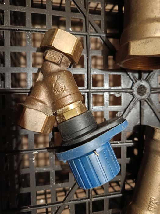 Балансувальні  клапана Honeywell 1/2 та Hydronics Stad 1/4 та 3/4.
