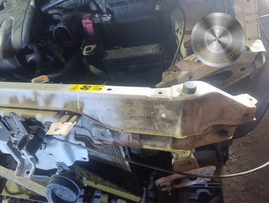 Передняя панель кузова Nissan Note E11, 2009 г.