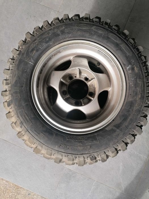 x3 Jantes/Pneus 4x4 Daihatsu Feroza/Suzuki,..