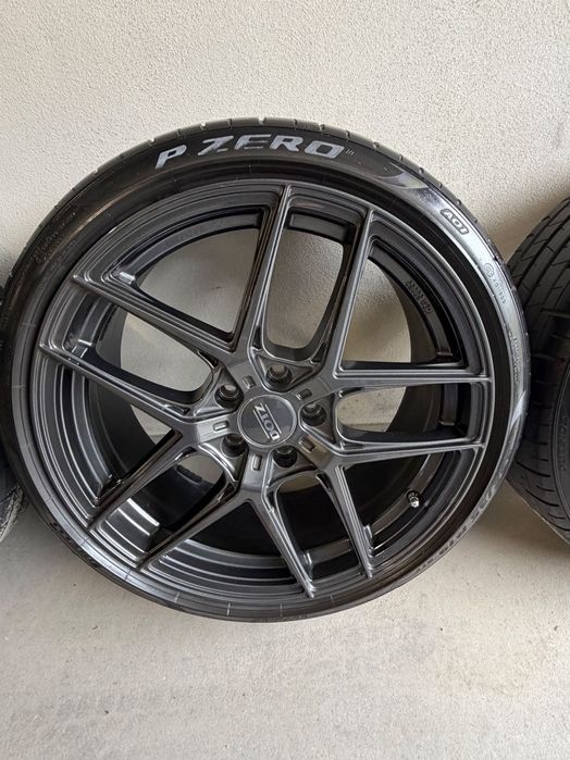 Komplet kół rozmiar 19 , felgi , opony