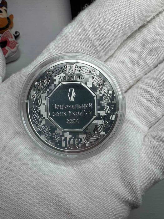 Обміняю Архістратиг Михаїл(піксель) на Вашу монету В єдності - сила