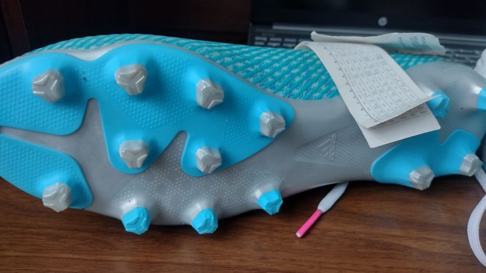 Бутси футбольні adidas