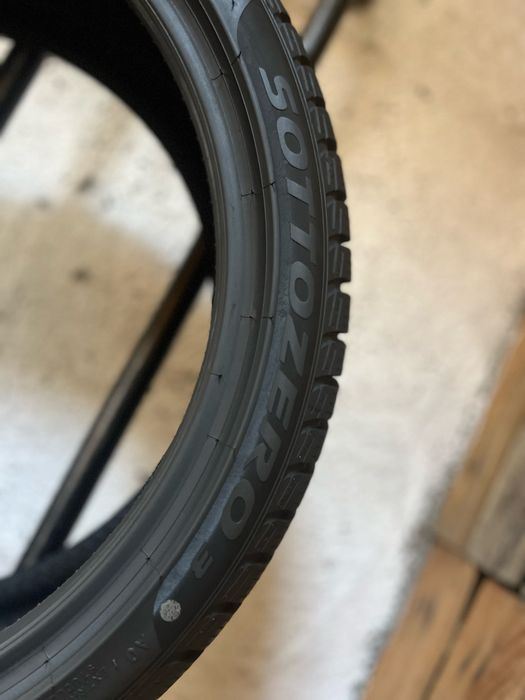 Зимові шини‼️225/40 R19 Pirelli Sottozero3 93V Нова‼️