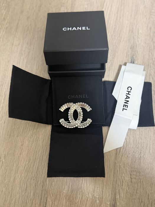 Alfinete Chanel original