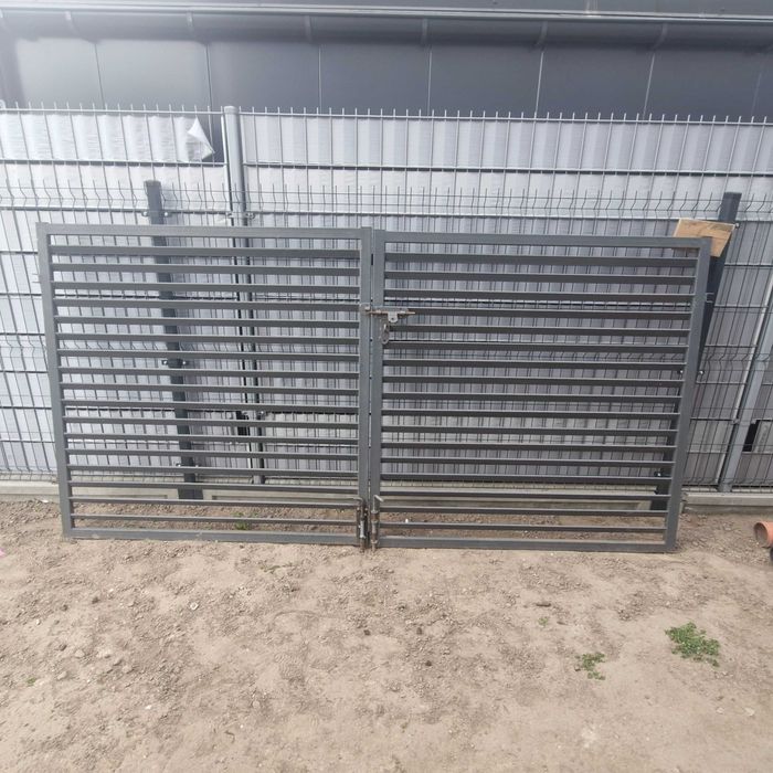 Nowoczesna Dwuskrzydłowa Brama + 3 Furtki + 8 Słupków | Komplet |