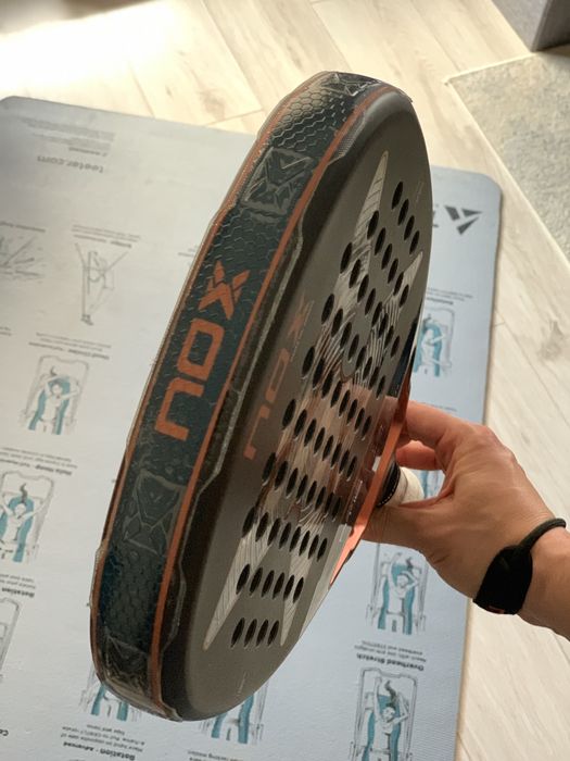 Rakieta NOX AT10 LUXURY GENIUS 18K ATTACK 2025 PADEL by Agustin Tapia