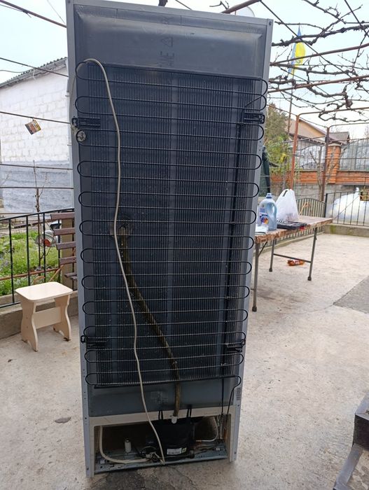 Продам холодильник