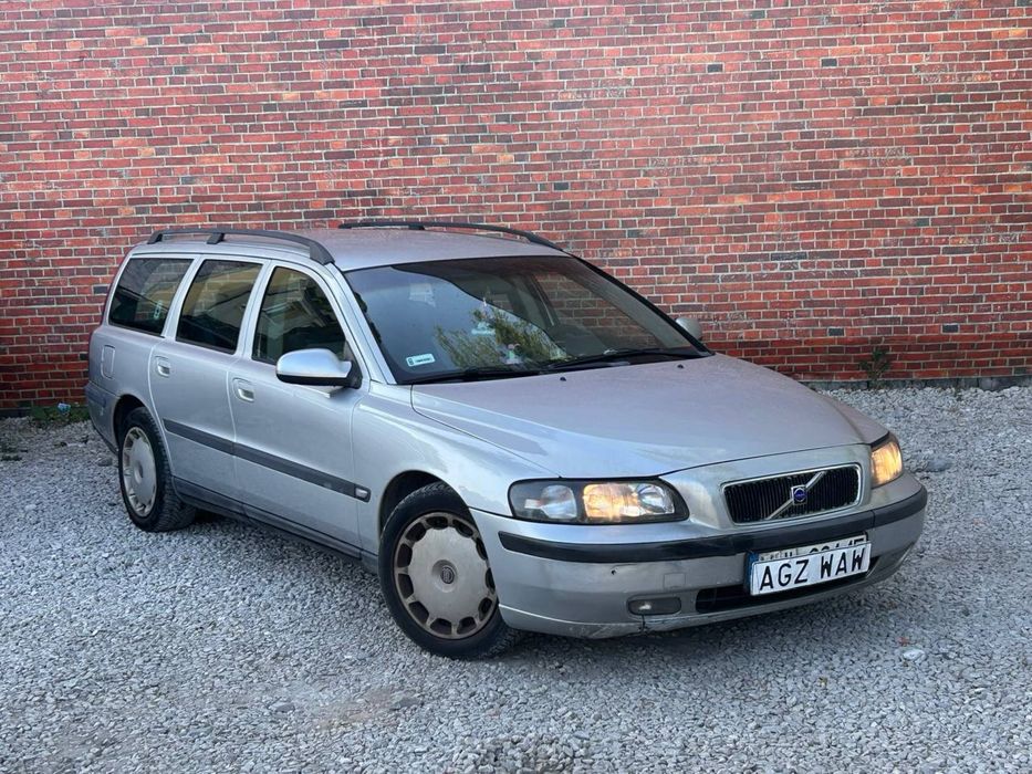 Volvo V70 2.4LPG Automat>>Superstan>>bożeciałootwarte>>zamiana