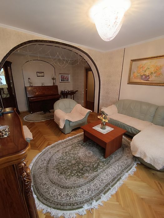 м. Броди вул. площа Ринок