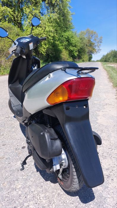 Suzuki lets 2 з Японії