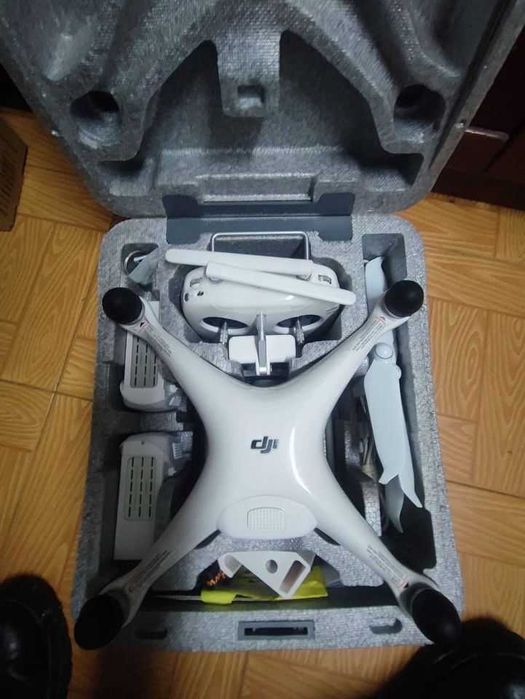 Vendo Drone Phanton 4 Pro V1 - como novo