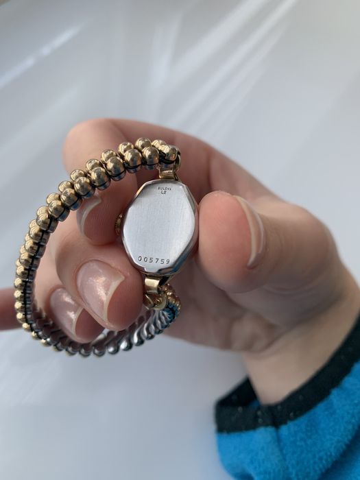 Позолочений годинник Bulova L2