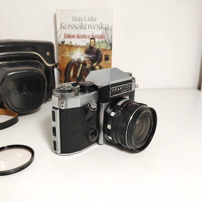 Niezawodna Lustranka analogowa PRAKTICA Super TL  Orestegon 1:2,8 29mm