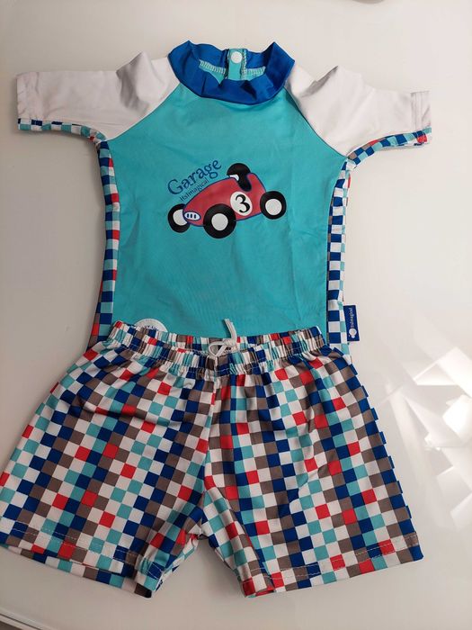 Conjunto de Praia bebé / Menino 12m-24m Itslmagical.
Com Proteção UV.