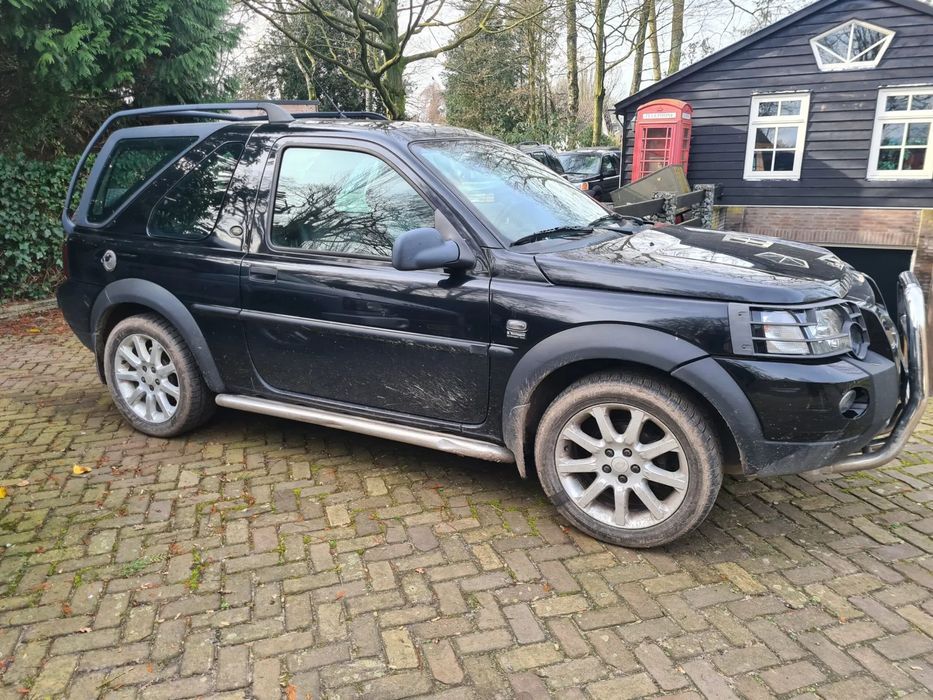 Land Rover FREELANDER V6 peças usadas estribos mata vacas 3 portas