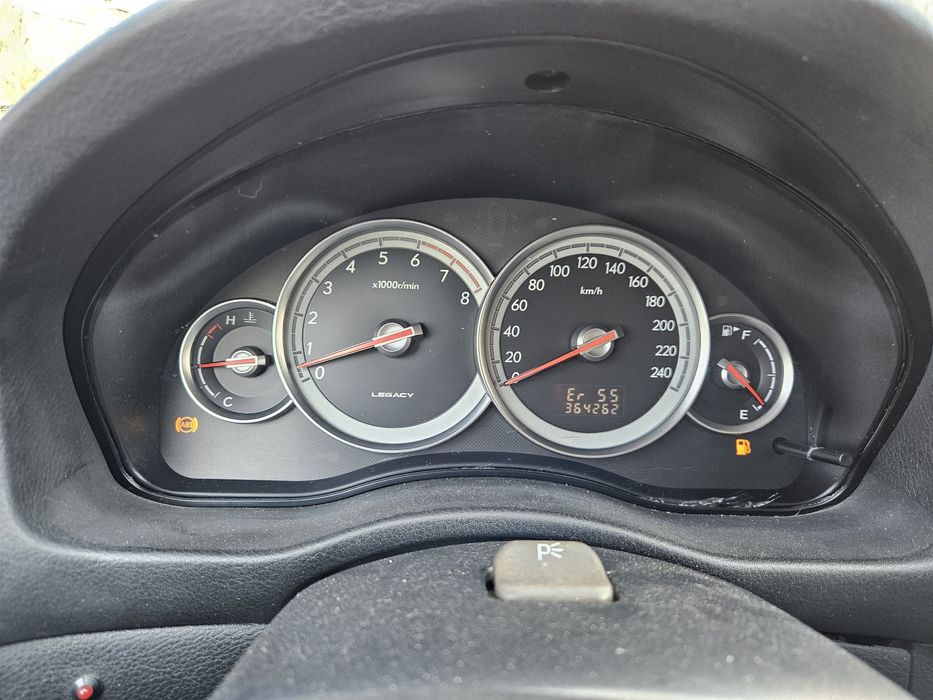 Subaru Outback 2004 рік 2.0 бензин 4×4 для військових в Україні