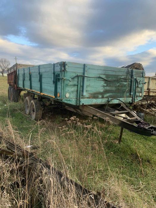 Прицеп тракторний 2ПТС4