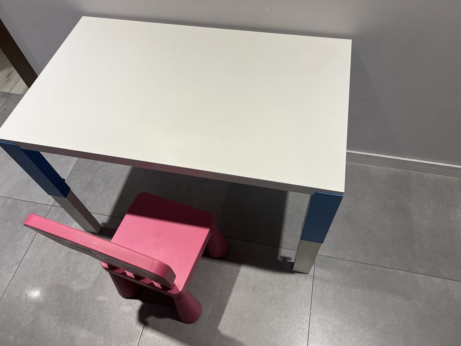 Biurko dziecięce + krzesło gratis